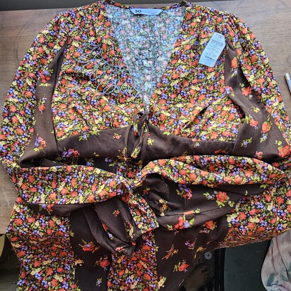 NWT Floral patchwork long-sleeved sz.L dress.